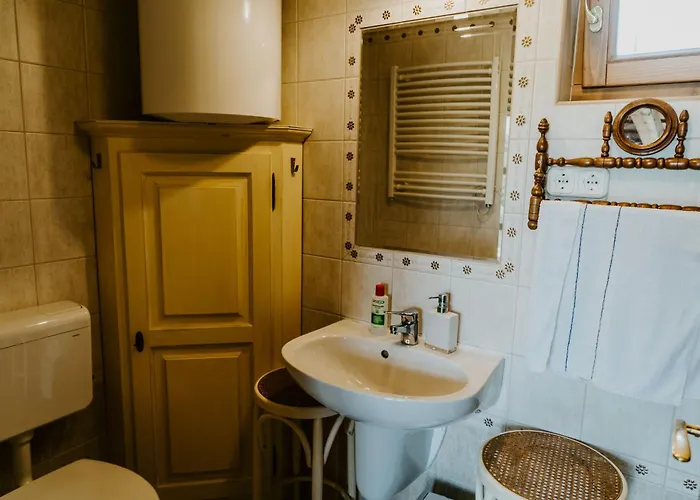 Harsfa Vendeghaz * Hegymagas